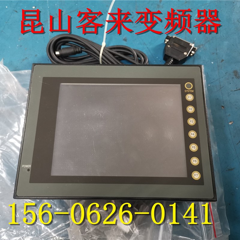 富士触摸屏UG330H-SS4不带包装。9成新工程余货 实物拍摄 有螺丝