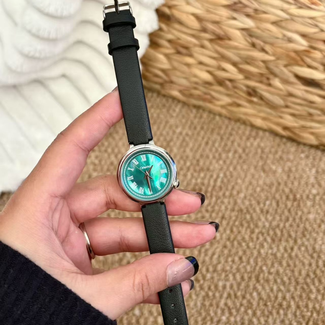 爆款博主同款小绿表女士手表防水