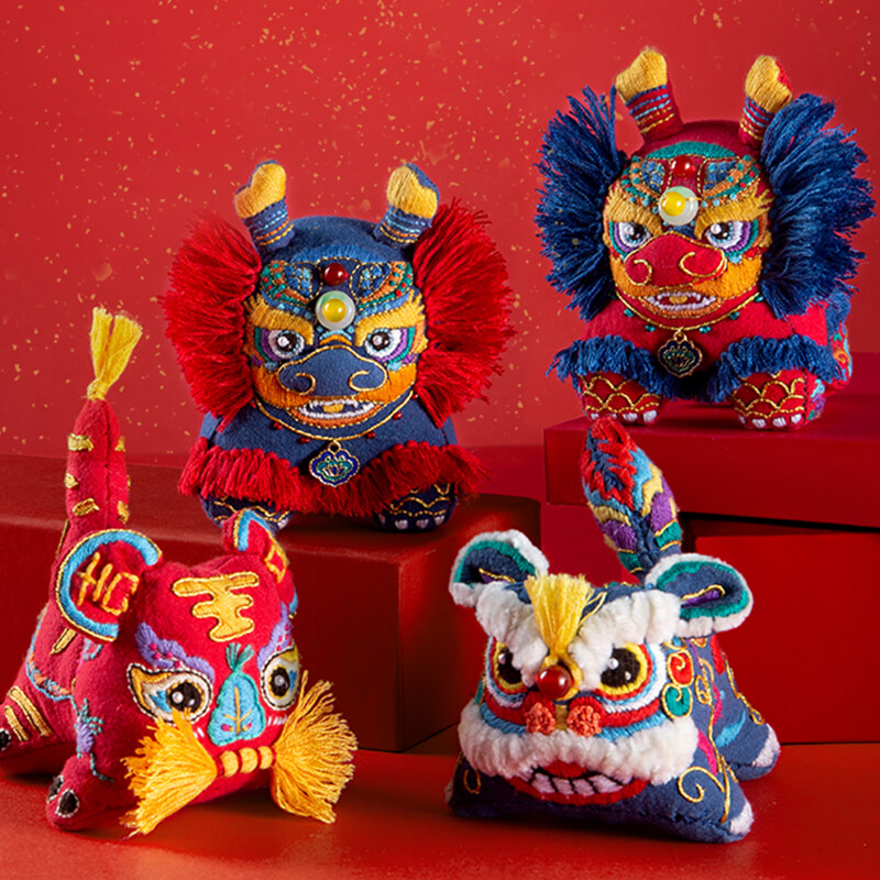 阿卡手工布老虎醒狮平安福布艺香囊刺绣diy材料包送男友自绣香包