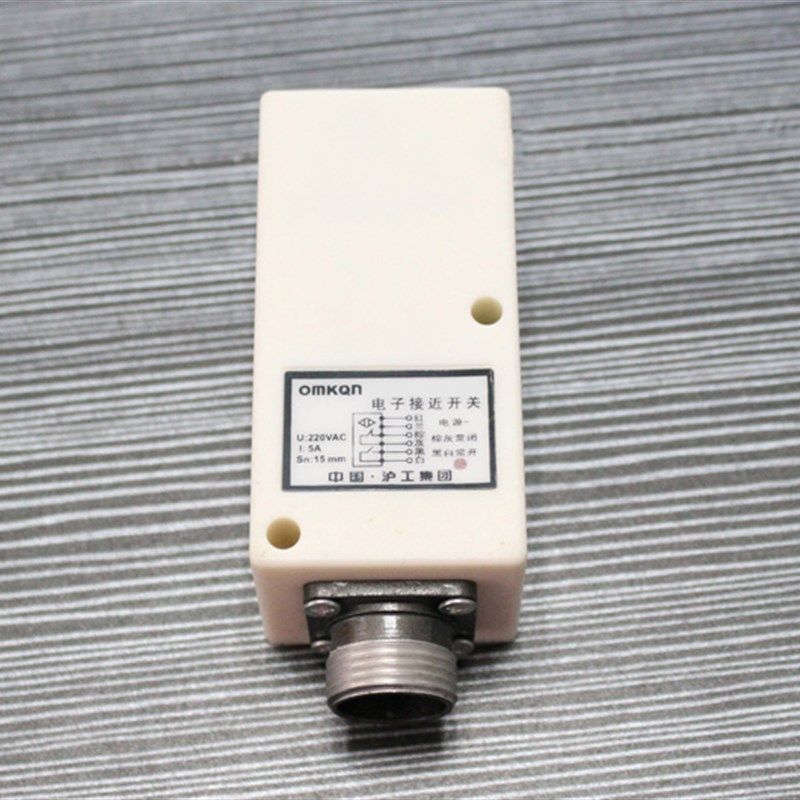沪工 无触点接近开关 GS-M1522KCT 带航空插 7芯6线 交流 传感器*