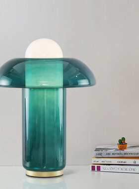 后现代简约客厅绿色玻璃台灯创意书房卧室床头大气设计师个性灯具