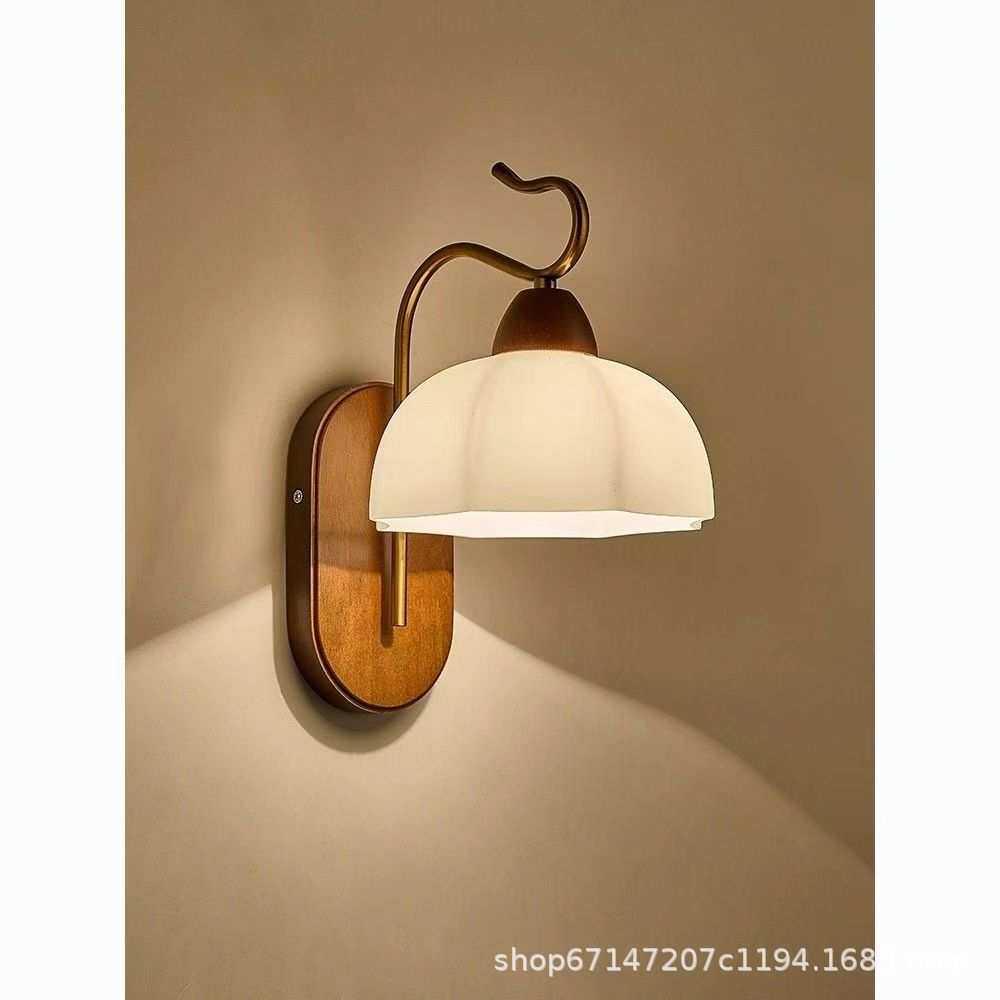 壁灯复古北欧实木胡桃色现代简约客厅床头卧室中式创意楼梯过道灯