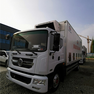 福田欧马可额载5吨畜禽运输车 猪仔猪苗鸡苗恒温运输车恒温箱