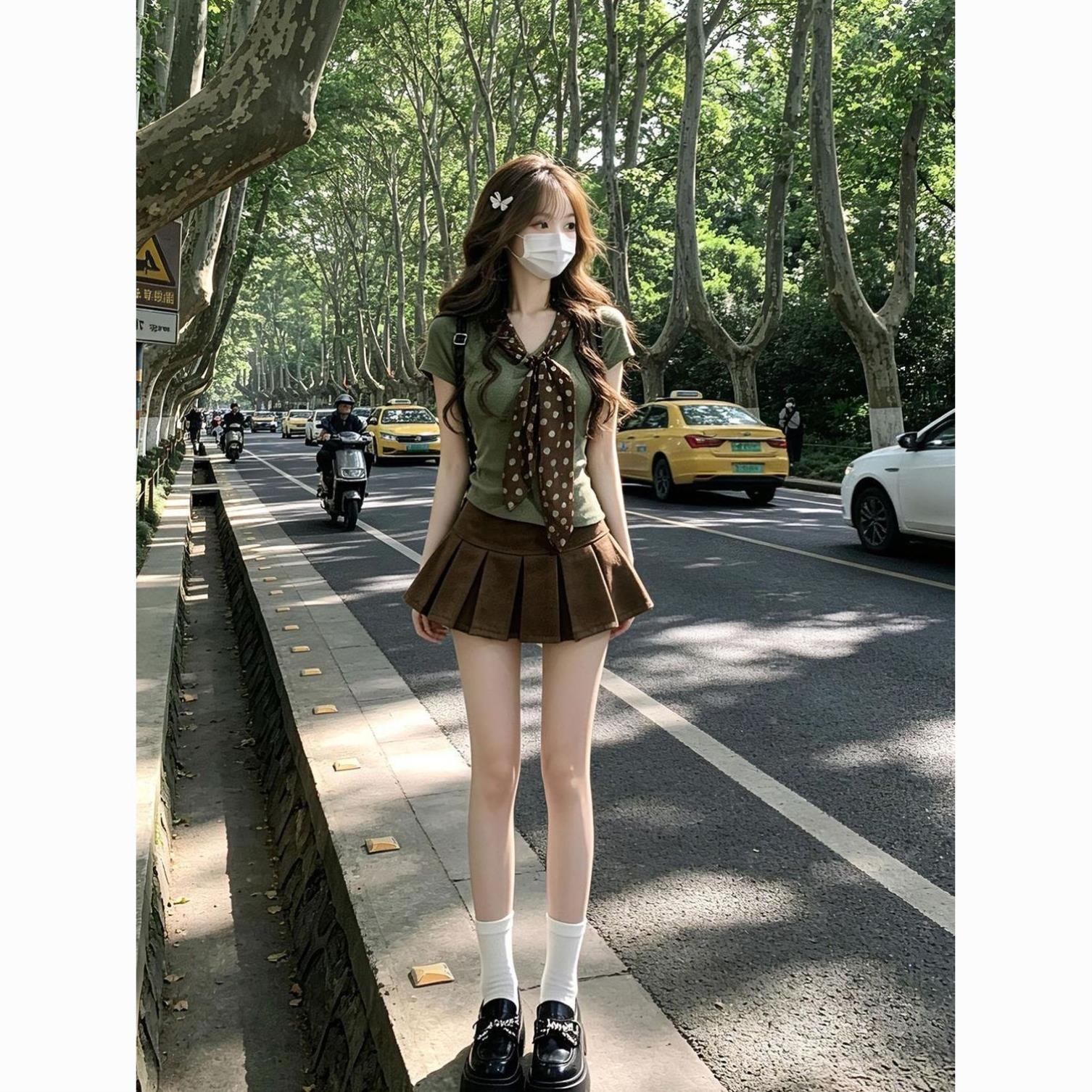 绿野甜风温柔甜美V领波点丝巾修身显瘦短袖T恤女百褶半身裙两件套