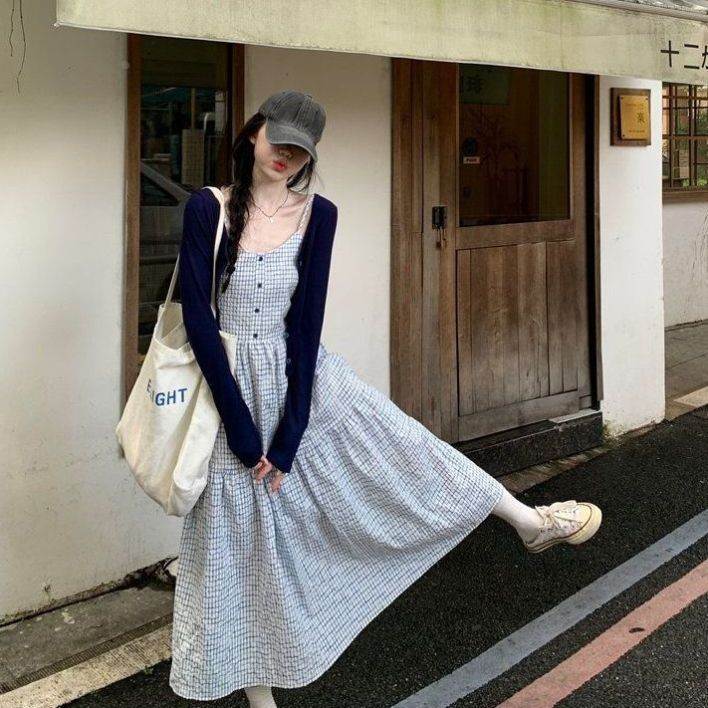 大码女装法式蓝色吊带格子连衣裙子春夏新款小个子巨好看长裙套装