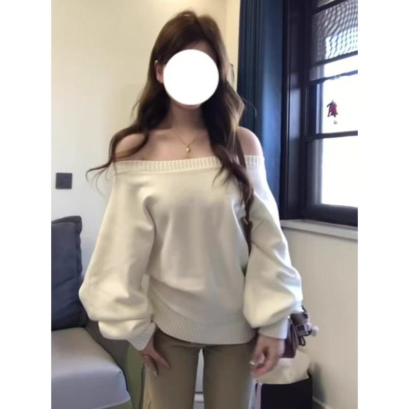 白色一字肩长袖套头毛衣女秋季慵懒风宽松显瘦小个子辣妹露肩上衣