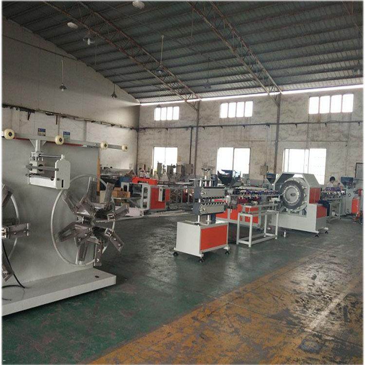 PVC三层包纱管软管生产线设备 蛇皮管增强软管挤出机,五金/工具,其他塑料机械,淘宝优惠券,粉丝福利购,淘宝优惠卷