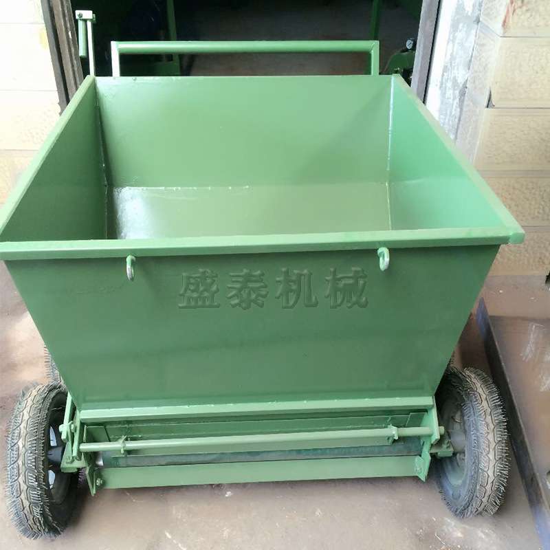 供应人造草坪边倒边充砂机 小型手推草坪填砂机 150型草地冲沙机