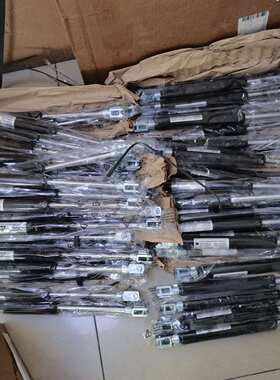 德国HAHN-Gasfedern 气弹簧 80.94K40-9684??3400N