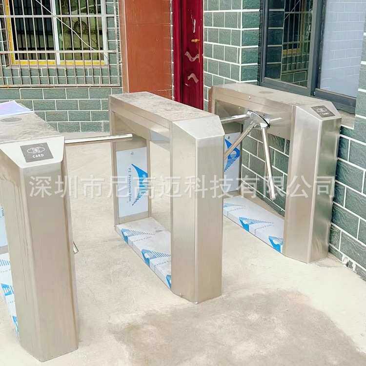 成都超市入口手动单项旋转三棍闸机场码头游客只出不进半高单向门