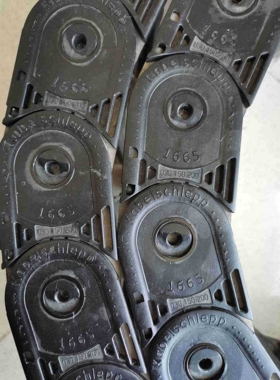 cabel佳宝来拖链；UA1655