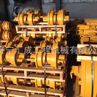 D60D65D85D165D155推土机履带支重轮D275D350履带链条托轮