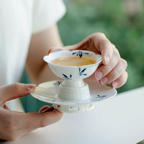 昌朴居纯手绘蝴蝶兰花莲花盏杯仿宋品茗杯手工主人杯葵口茶盏茶杯