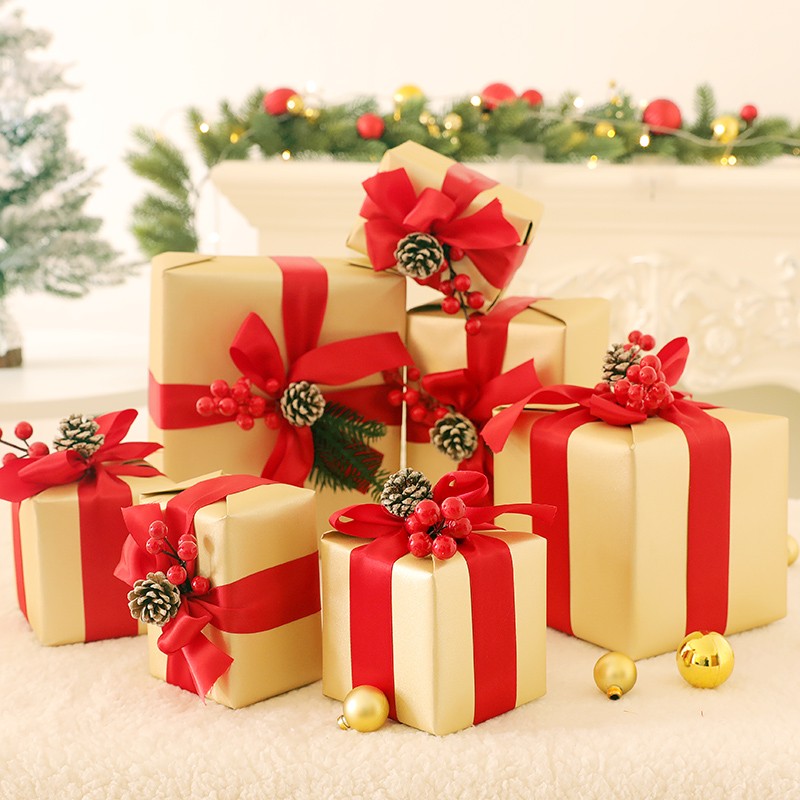 圣诞礼盒圣诞树节日装饰品创意摆件商场酒店橱窗场景布置礼物品盒