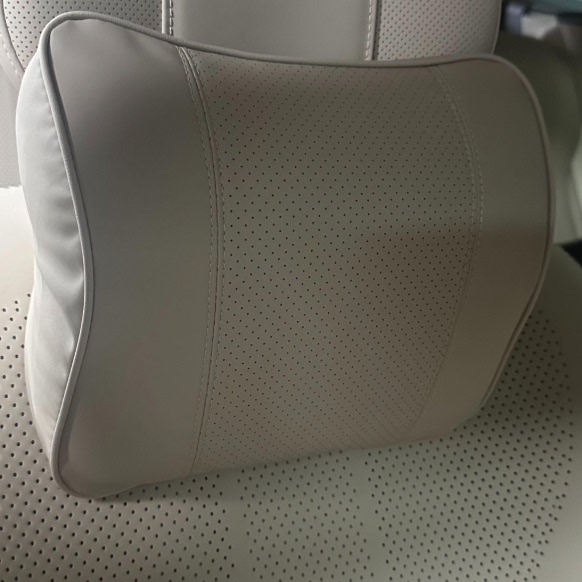 适用26款新问界M7专用原厂头枕腰靠车内装饰品必买实用配件车用品