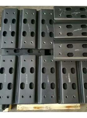 摊铺机配件橡胶块RP601 RP602双孔履带板压路机减震块配件