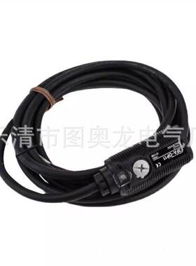 方形全新UB2000-F42S-U-V15超声波感应开关质保一年