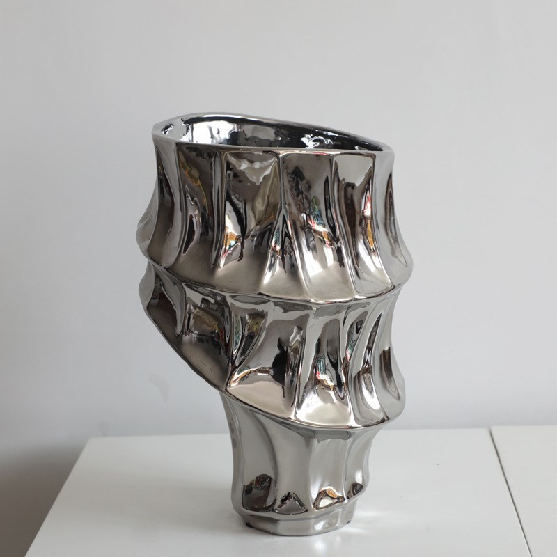 创意异形陶瓷金属花瓶电镀银色花器样板间客厅摆件软白色装饰品