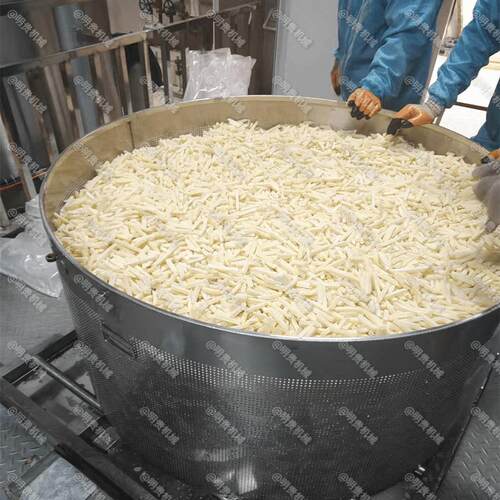 薯条薯片低温油炸生产线 土豆条真空油炸机 vf果蔬脆片加工设备