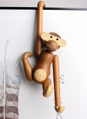 丹麦实木猴子摆件  木质猴挂件客厅玄关家居品 创意毕业生日礼物