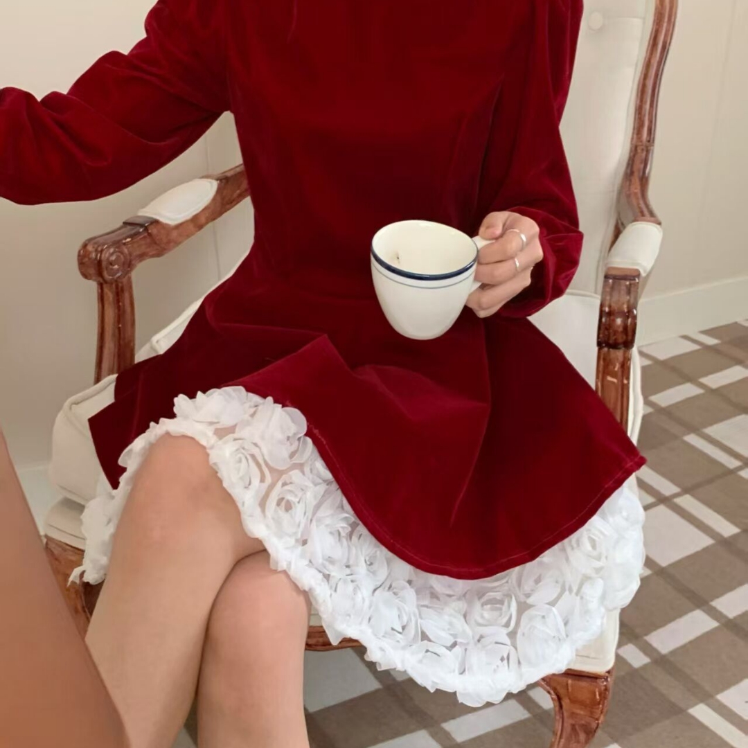 实拍大码赫本风内搭丝绒连衣裙女秋冬胖mm收腰遮胯显瘦礼服小黑裙