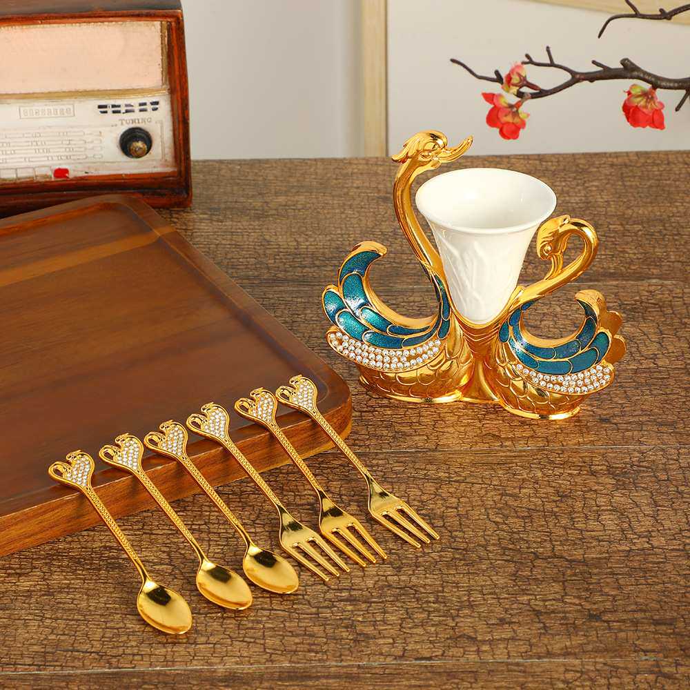 欧式镶钻天鹅餐具套装金色咖啡组合勺子甜品蛋糕叉个性轻奢用品