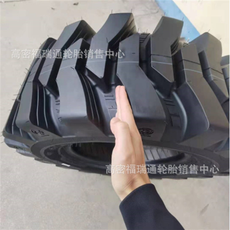 贵州轮胎20.5/70-16 16/70-20-24小铲车装载机半实心工程轮胎20PR