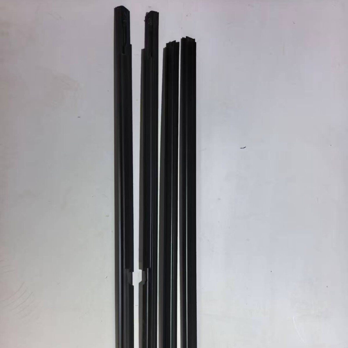 适用福美来马/自达323外压条汽车门窗挡雨切水条车玻璃隔音密封条