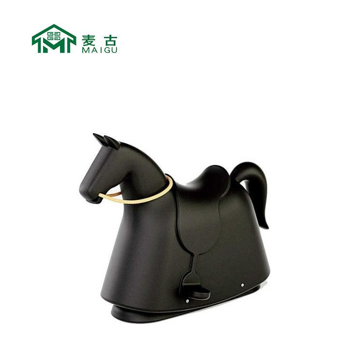 麦古创意设计小马儿童椅造烤漆摇摆木马椅