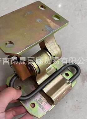 重汽HOWOT7H汕德卡C7HTX配件810W62690-6052右车门上铰链总成