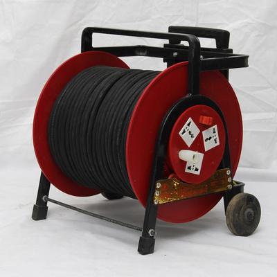 优质供应移动绕线盘线滚子空电缆盘2*2.5mm平方*50米220V16A