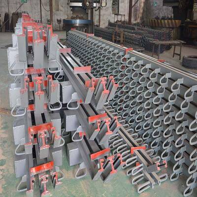 公桥路梁缩缝变形缝D80c40213伸高缩速公路桥梁伸缝厂家供应