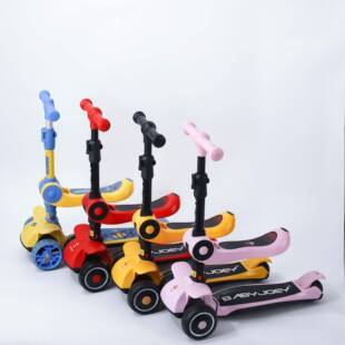 儿童多功能摇摆滑板车带座三合一3-6岁宝宝踏板坐溜滑车