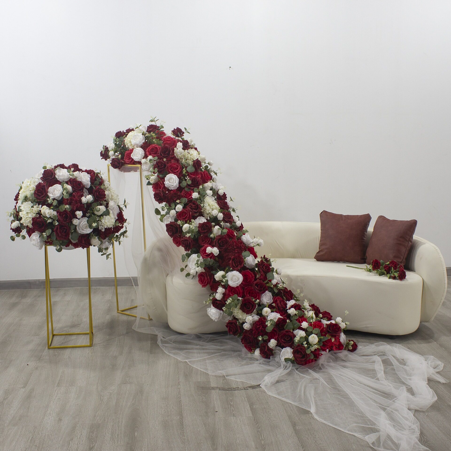 广千丰红色+白色花球花排婚礼舞台背景装饰花拱门花器摆放仿真花
