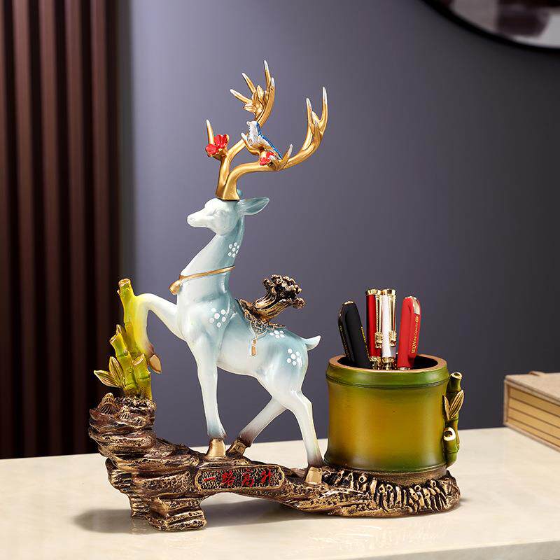 老板办公桌一路高升笔筒男士轻奢高档艺术工艺品客厅招财鹿摆件