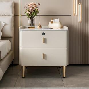 实木智能床头柜家用卧室2025爆款轻奢高级感带锁小型床边收纳柜子