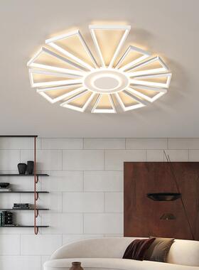 客厅主灯极简2022年新款奶油白色系LED旋转烟花家用大厅吸顶灯具