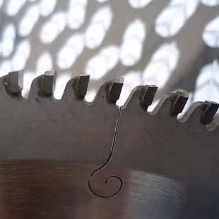 修磨铝合金锯片亚克力有机玻璃硬质合金锯片掉齿补齿木工锯片翻修