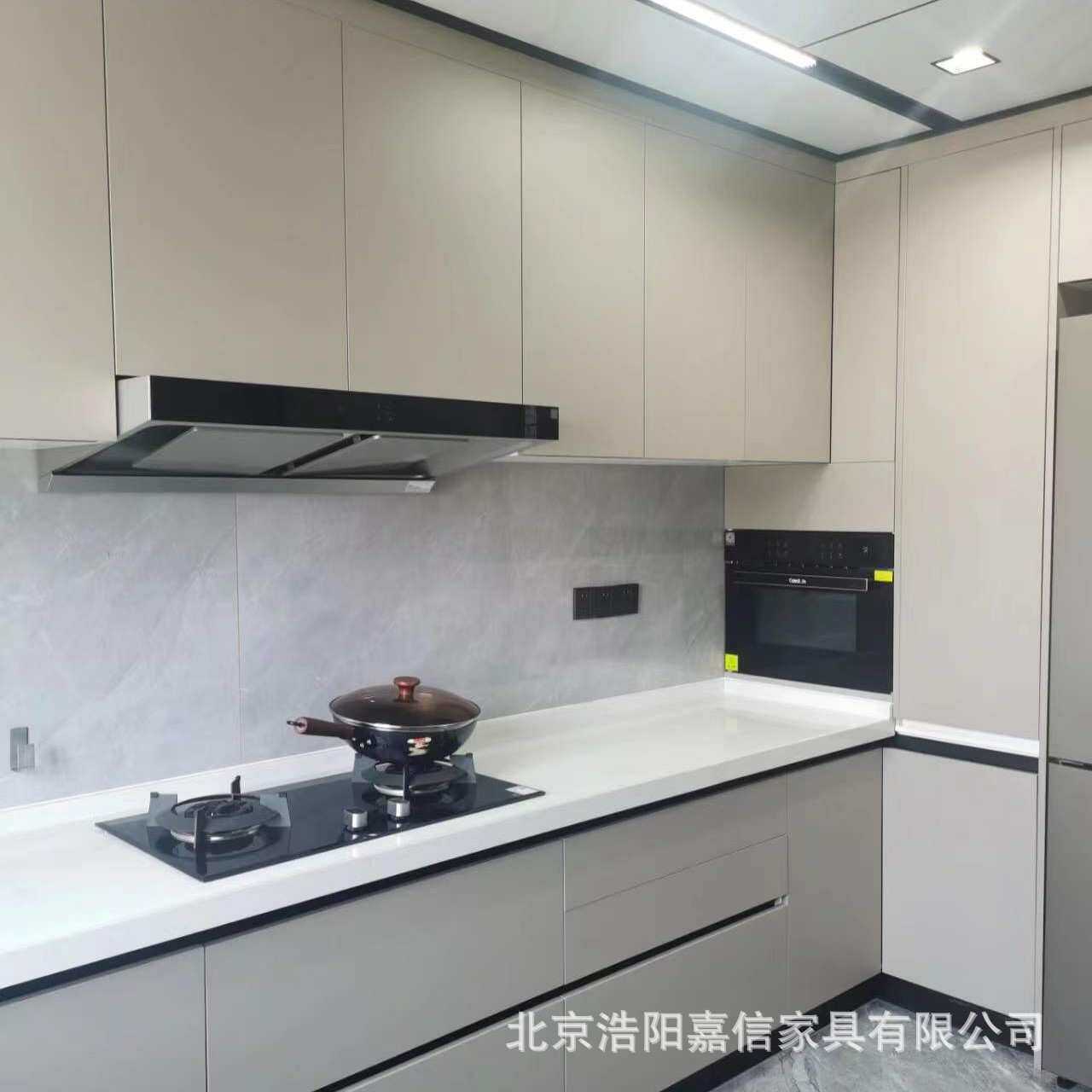 北京爱格板厂家全屋定 制整体橱柜烤漆开放式厨房石英石台面橱柜