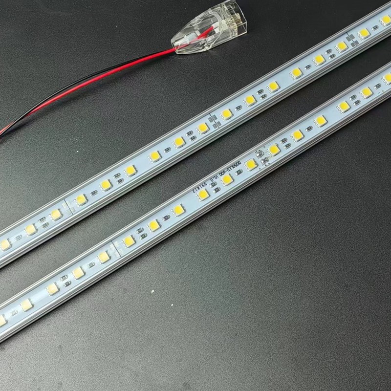 12V 60灯5050无缝橱柜照明硬灯条 24V 12W 5050无缝对接橱柜灯条