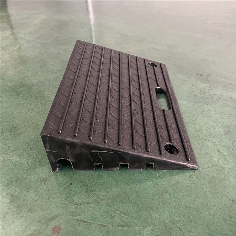 路沿坡斜坡垫便携式提手坡道垫马路牙子汽车上坡垫橡胶室外台阶垫