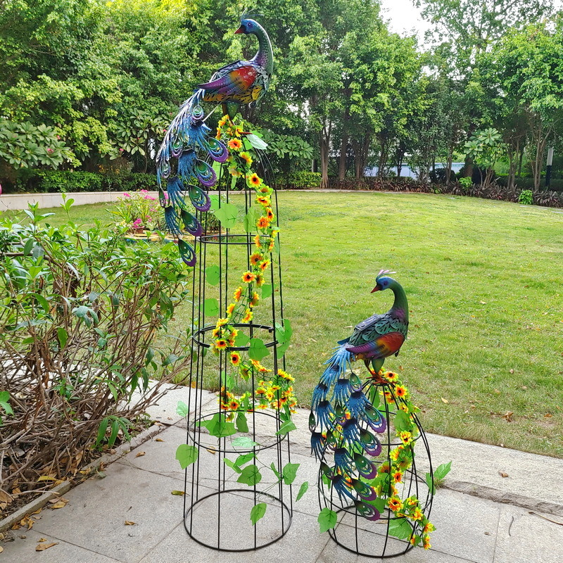 铁艺简约花园设计动物装饰摆件孔雀造型植物铁线莲爬藤花架支架