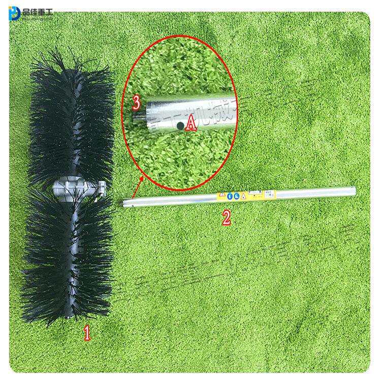 尼龙刷草坪清扫机手提式梳理草坪工具汽油人造草地垃圾清理机