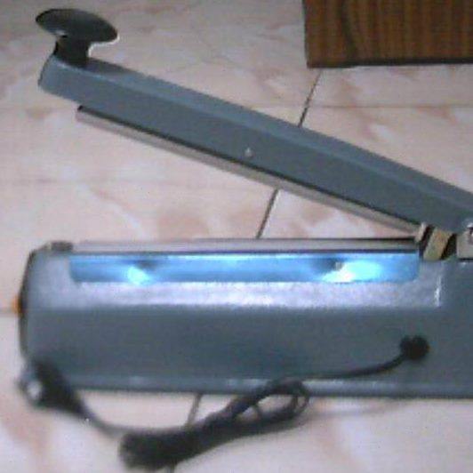 300 封切一体的封口机封热缩膜 塑封机 封接机 塑料封口机 封口机,厨房/烹饪用具,封口机,淘宝优惠券,粉丝福利购,淘宝优惠卷