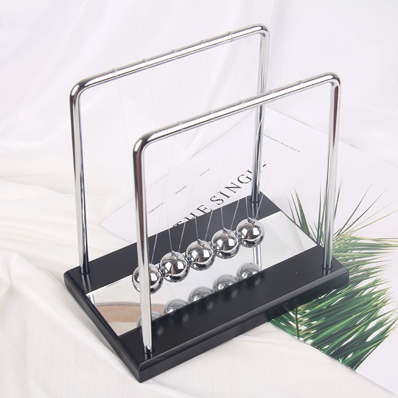 方形镜子木板牛顿撞球撞珠摆球居家装饰摆件平衡球创意桌面装饰