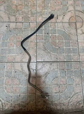 卡特E320D电喷柴油泵到柴油格油管C6.4/C6.6发动机高压油泵油管