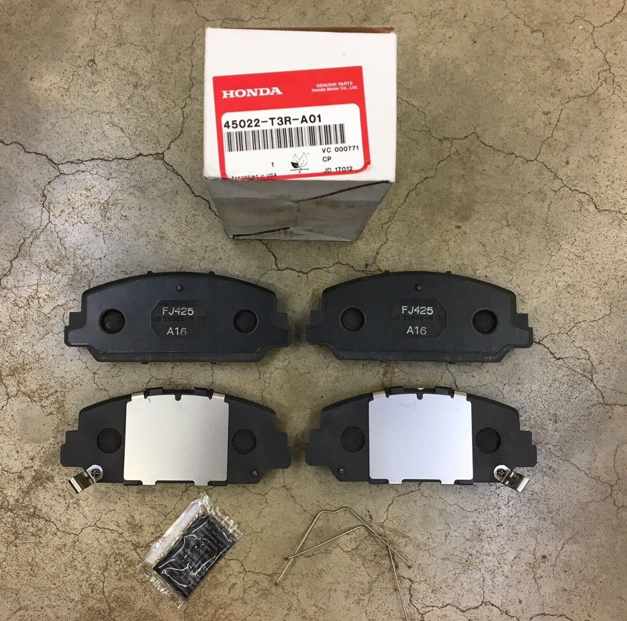 45022-T3V-A01刹车片本1田K24W R18Z6 R20Z4发动机45022-T2G-A01