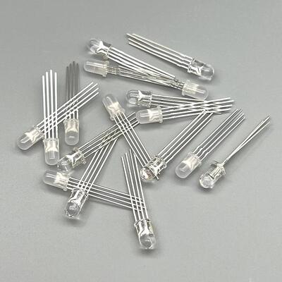 f5mm圆头全彩色RGB红绿蓝三色透明雾状共阴共阳四脚金线led灯幻彩