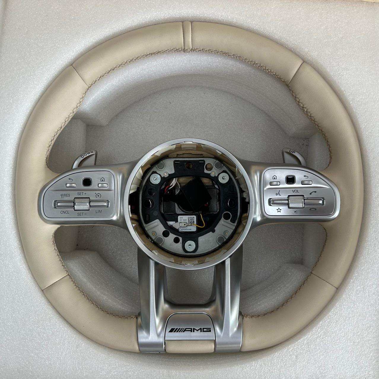 适用梅赛德斯-奔驰GlA200W213W205GLCGLELED碳纤维方向盘工厂