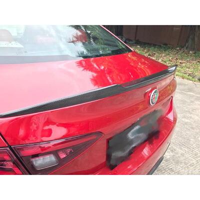 适用于阿尔法罗密欧Giulia碳纤维尾翼QV碳纤维定风尾翼改装免打孔